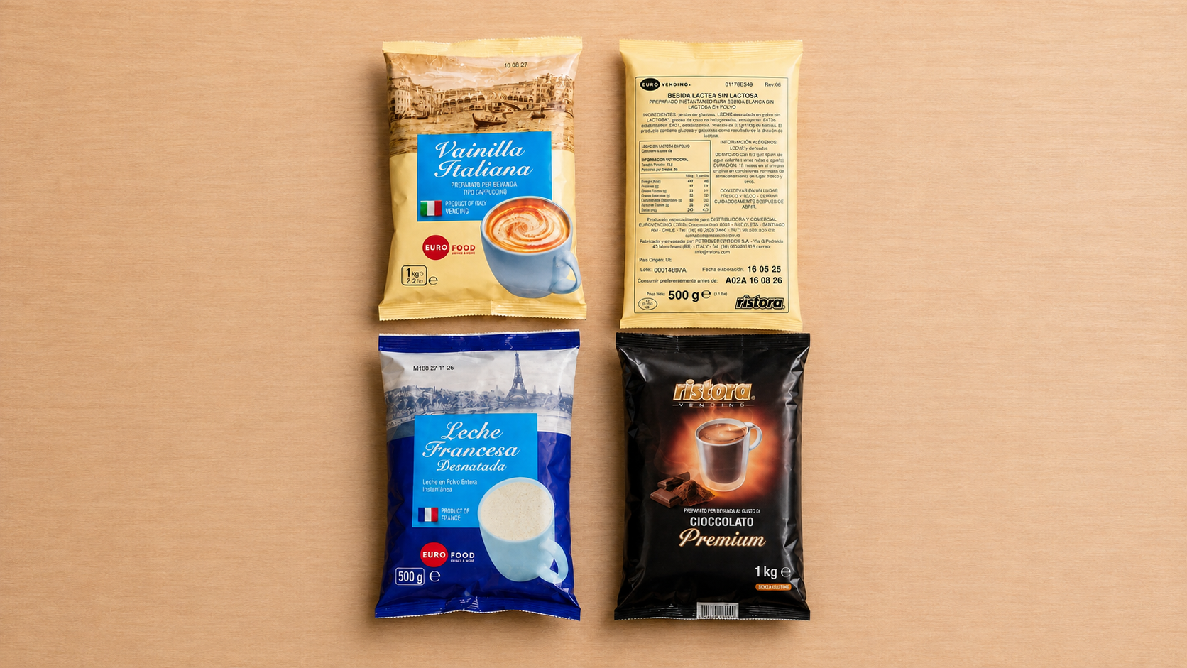 Algunos de los insumos que ofrece Cafinca junto al café. Leches y chocolates con y sin lactosa, vainilla, vasos, revolvedores entre otros.